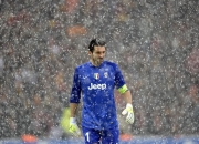 开云棋牌入口-马刺掀翻尼克斯，字母哥成为关键先生，一场战术与意志的胜利