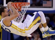 开云棋牌平台-德甲争冠夜，罗德里戈连续得分拉开差距，拜仁王朝面临真正挑战