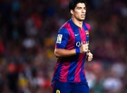 开云棋牌游戏-高卢雄鸡鸣响欧冠之夜，法国军团完胜多特蒙德，范戴克重现铁血巅峰