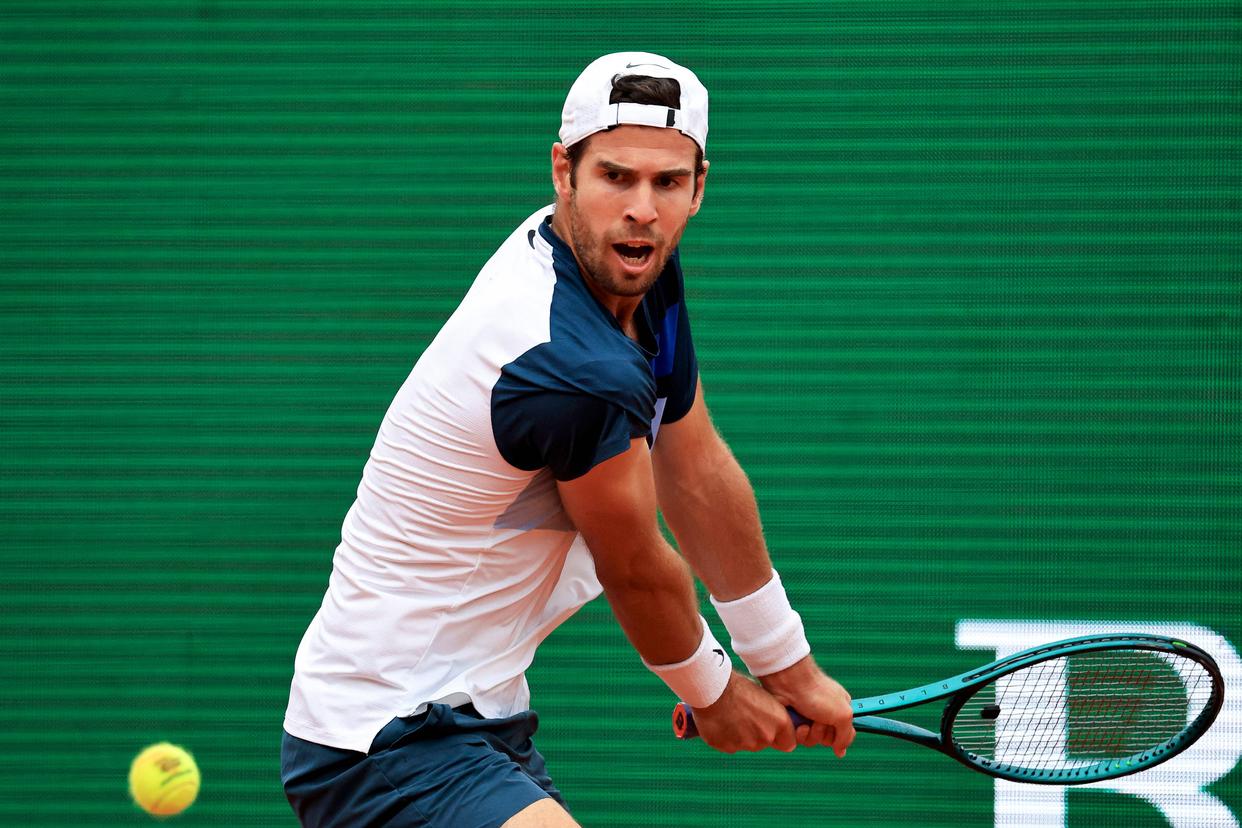 关于西班牙网球队力克日本网球队，梅德韦杰夫绝境逆转的信息