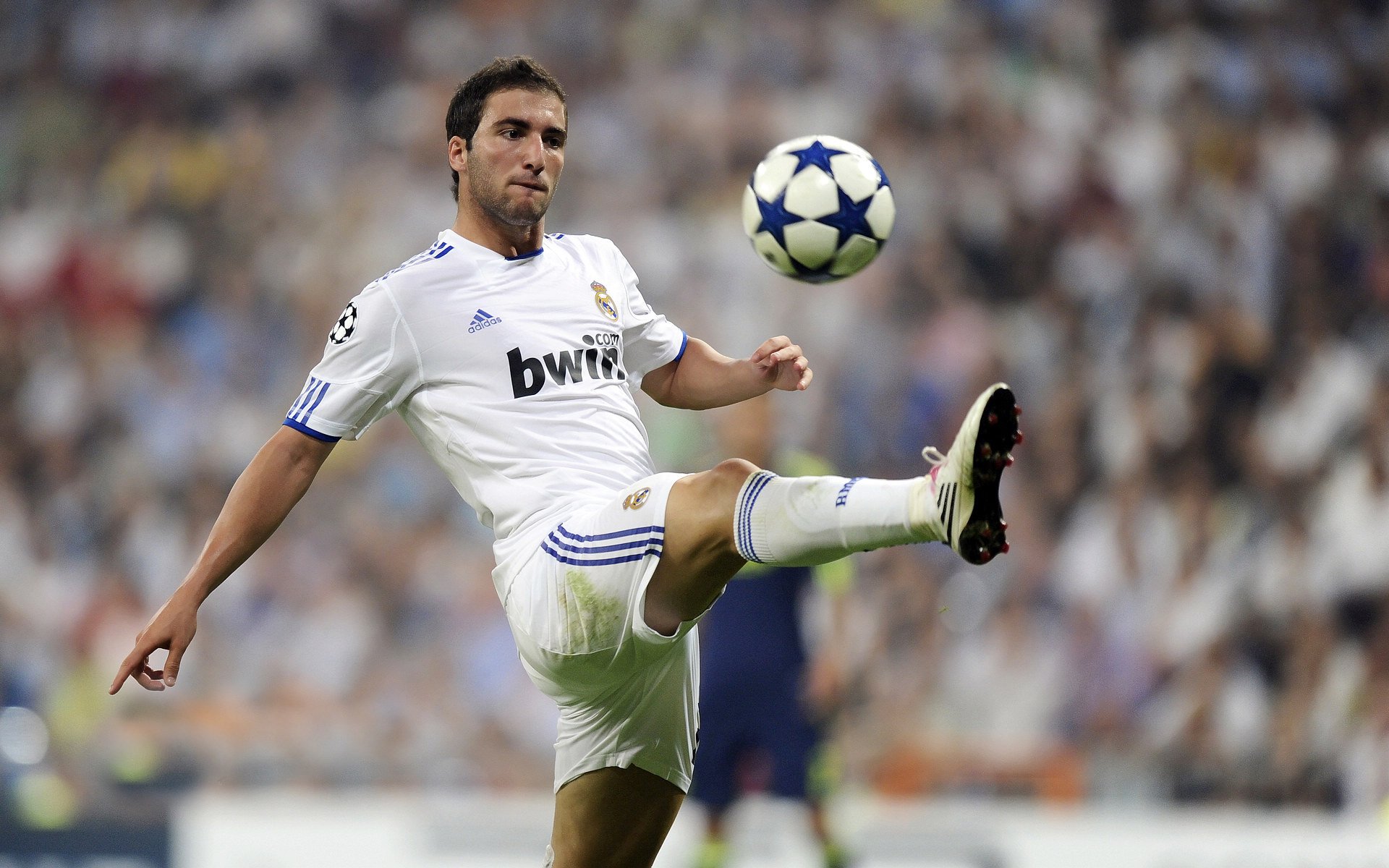 跨界狂想,当克罗地亚血拼国际米兰,格列兹曼在NBA季后赛接管比赛