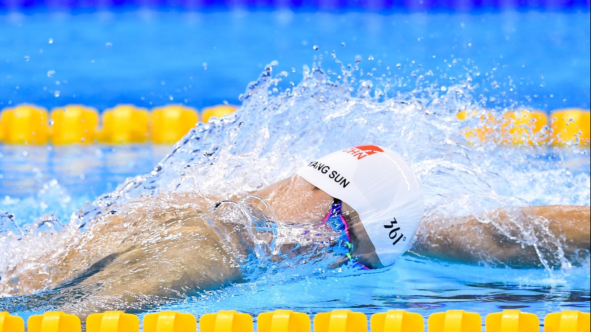 年度焦点之战之夜，迪亚斯末节接管比赛